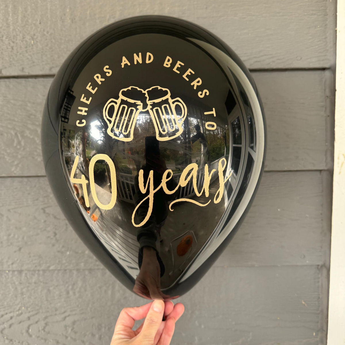 Cheers and Beers to 40 Years stadium cups white and gold 40th birthday cups