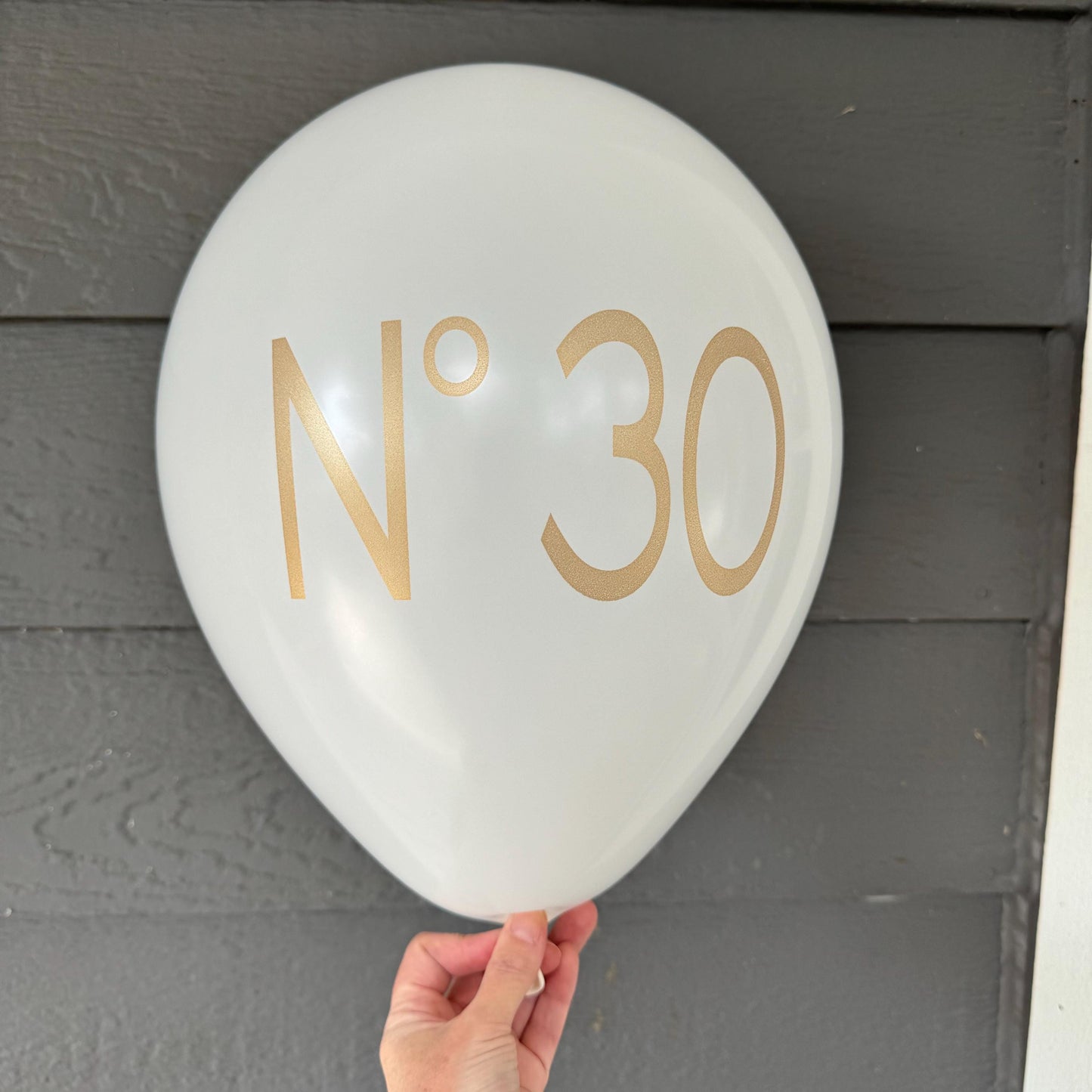 No. 30 Couture Birthday Balloons – Chic Decorations for a Stylish Milestone