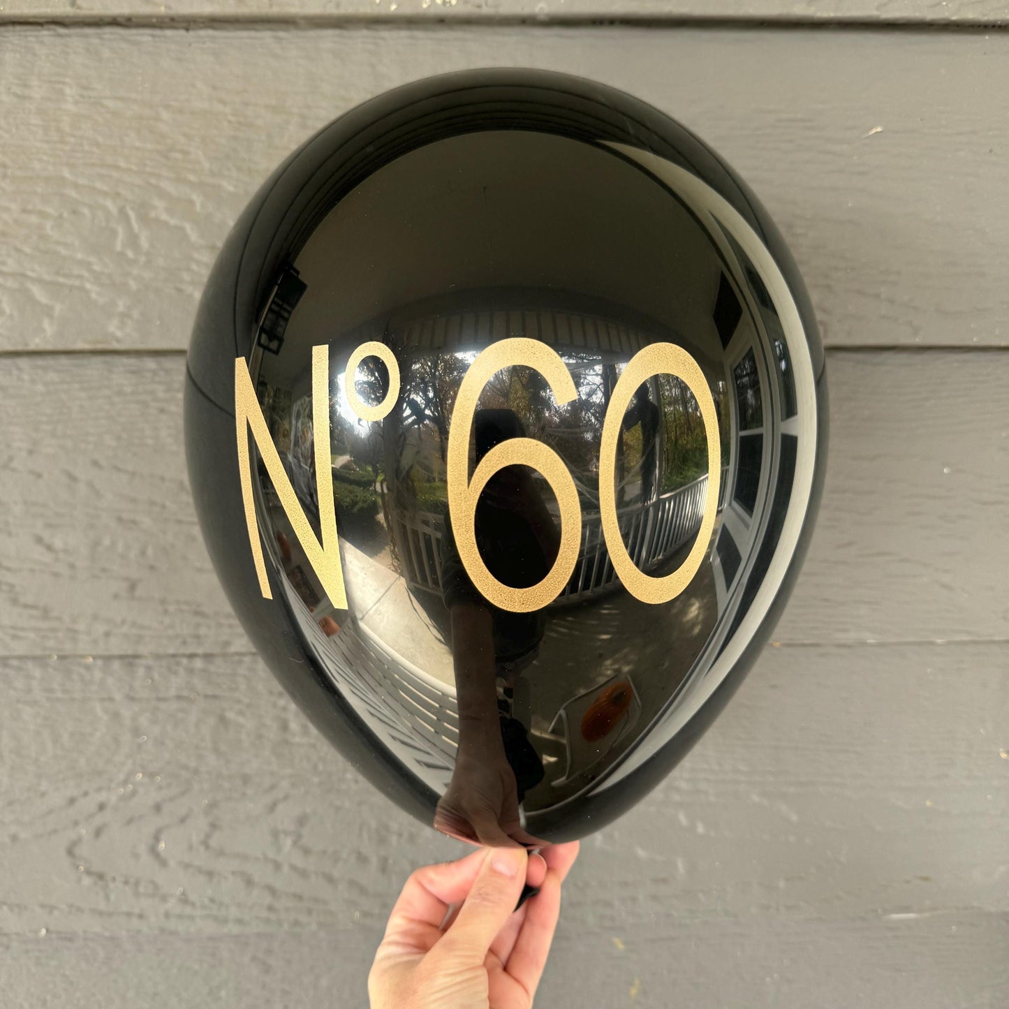 No 60 Couture Themed Birthday Balloons – Elegant Decorations for 60th Celebrations