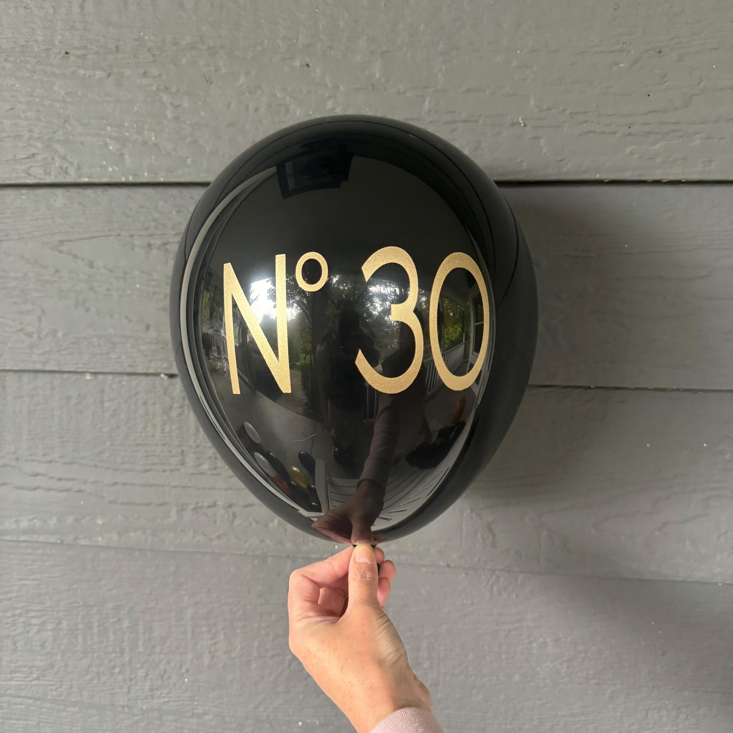 No. 30 Couture Birthday Balloons – Chic Decorations for a Stylish Milestone