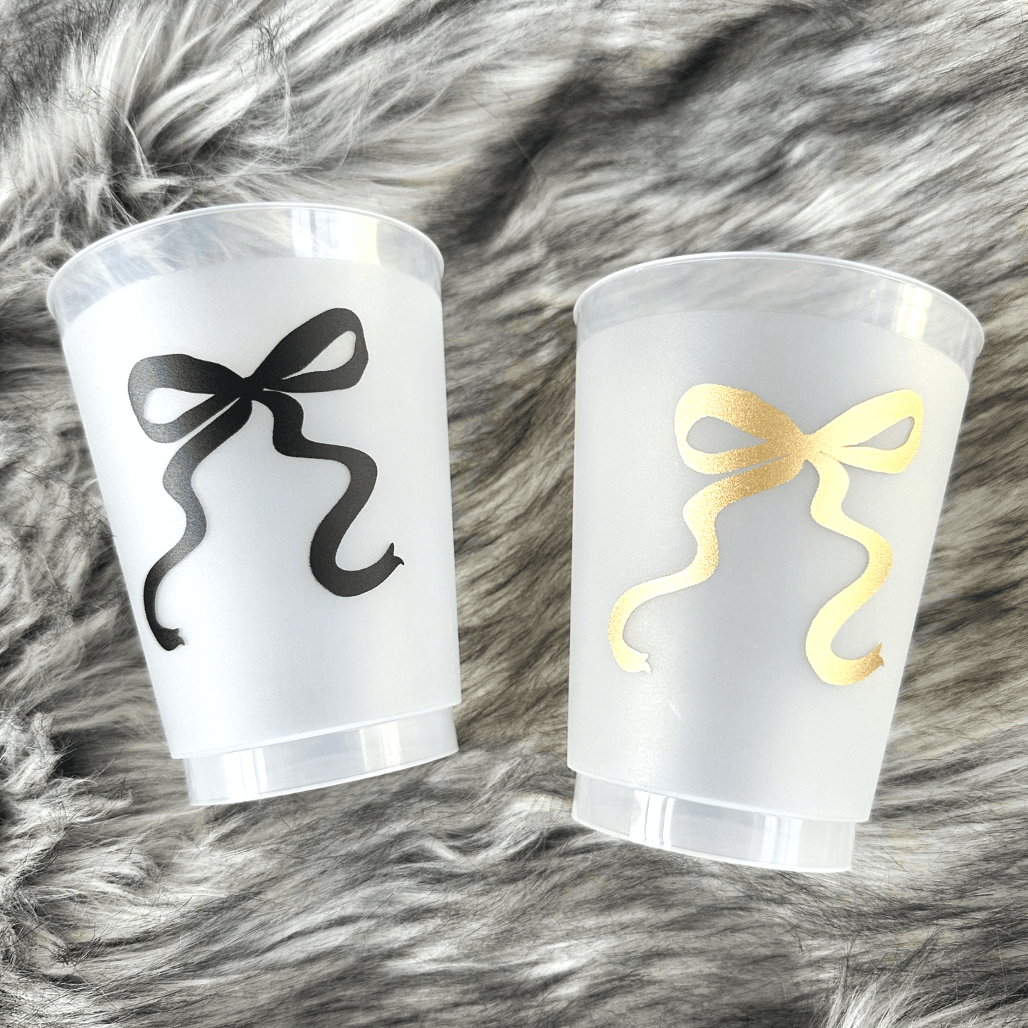 Frosted Bow Party Cups Black Bow and Gold Bow